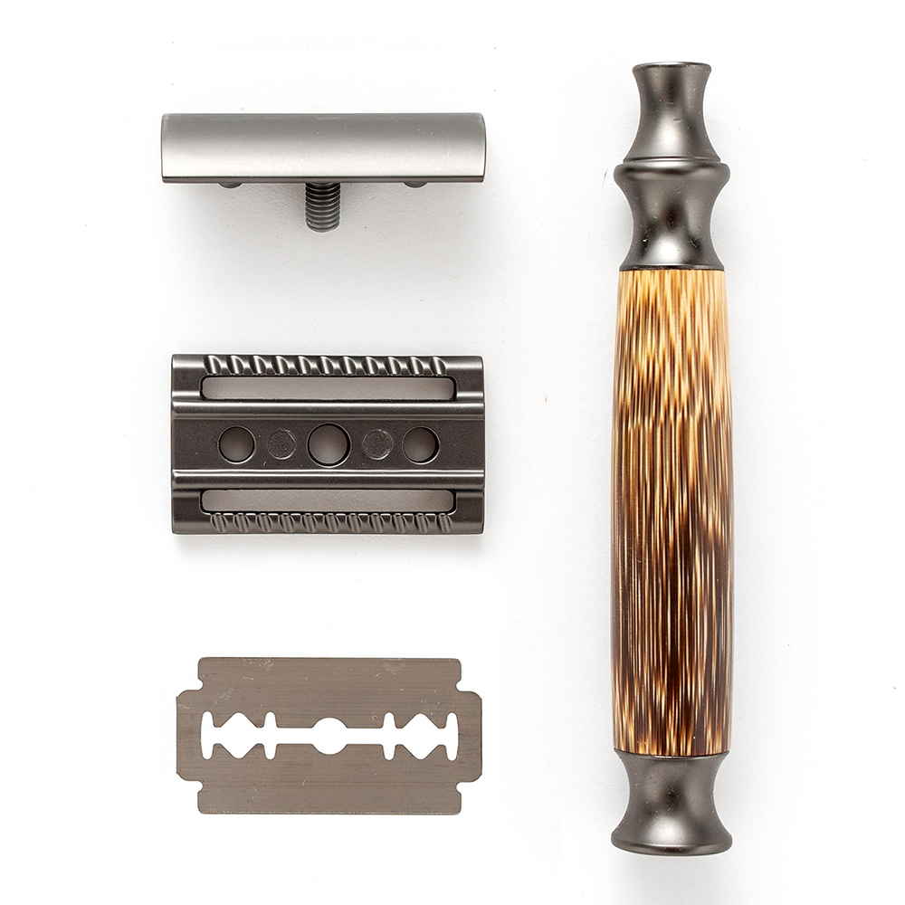 Double Edge Safety Razor with Bamboo Handle